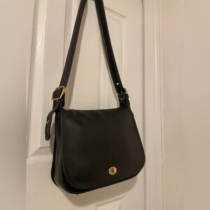1999 Vintage Coach Stewardess - Black Leather Shoulder Bag